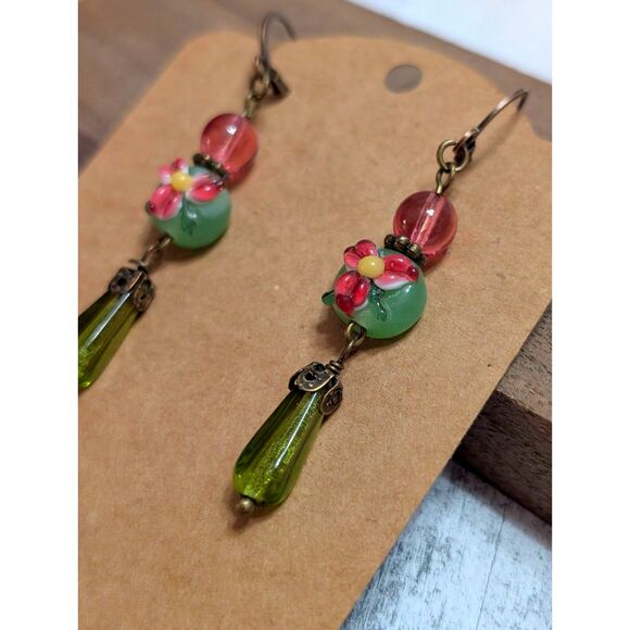 Elegant Pink and Green Vintage Floral Drop Earrings - Picture 2 of 3